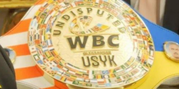 Стало відомо, який “чемпіонський пояс” Усика Зеленський приніс у Білий дім