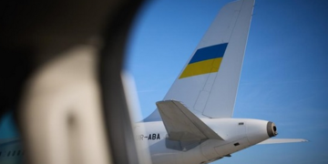 Літак президента України вилетів у Лондон