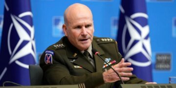 Украина должна получить все необходимое оружие и разведданные, – главком НАТО в Европе Каволи. ВИДЕО