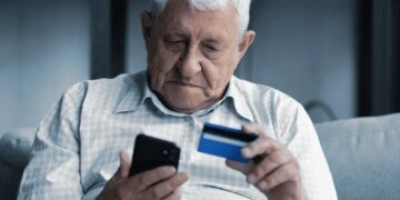 В апреле часть пенсионеров получит дополнительные выплаты: кто и сколько может рассчитывать