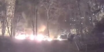 Полицейские показали первые минуты после вражеских ударов по Днепру. ФОТО