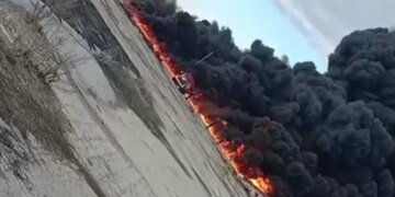 Саратов пылает: взрывы и огонь на территории военного аэродрома