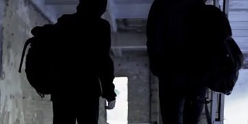 Росіяни активно вербують українських підлітків для диверсій у Європі, – NYT