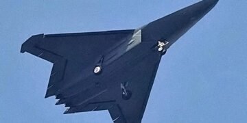 У мережу “‎злили”‎ перший чіткий знімок винищувача шостого покоління J-XDS