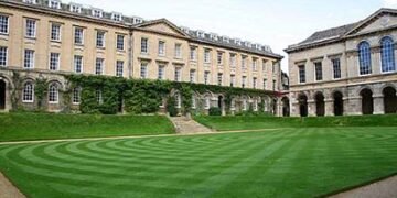 Вчені Оксфорда десятиліттями пили вино з чаші, зробленої з черепа карибської рабині