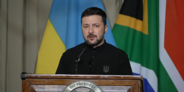 Зеленський про переговори в Лондоні: “Я впевнений, що Росія розраховувала на великий скандал вчора”