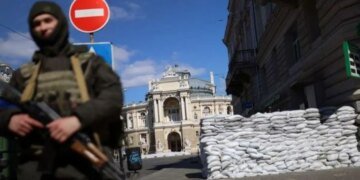 “Шахеды” атакуют со стороны моря: в Одессе прогремела серия взрывов