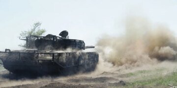 80 боевых столкновений за сутки: российские захватчики штурмуют позиции ВСУ