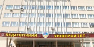 В Тернополе мама случайно узнала, как няня оскорбляла ребенка и снимала это на видео