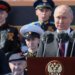 “Парадокс и позор”: как любитель-историк Путин унизил себя на параде