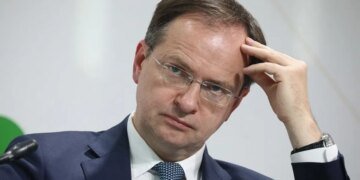 «Готовы воевать 21 год»: Мединский озвучил ультиматум Украине и пофантазировал про Петра I