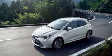 Toyota продаватиме в Європі та Японії лише електрифіковану Corolla