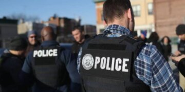 Авто въехало в толпу в Лос-Анджелесе: 28 пострадавших