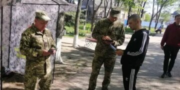 В Одессе врач из Харькова попал в реанимацию после стычки с представителями ТЦК. ВИДЕО