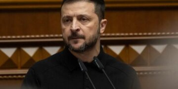 Мобилизация и военное положение: Зеленский официально продлил сроки на 3 месяца