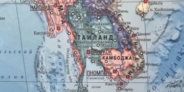 Российские туристы оказались в эпицентре войны в Таиланде: подробности. ВИДЕО
