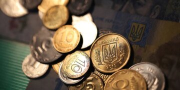 Копейка гривну не бережёт: Украина прощается с 10 копейками, как будут округлять сумму в чеке