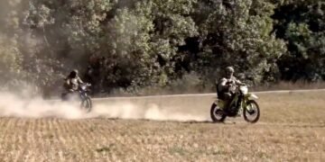 Поблизу Покровська російські мотоциклісти намагаються “залітати” на позиції ЗСУ, – військовий