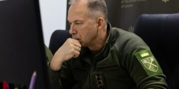 Сирський заявив, що нові системи ППО для України “вже на підході”