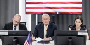 Кіт Келлог завершив візит до Києва