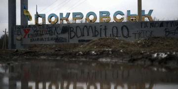 Росіяни намагаються взяти Покровськ у напівоточення