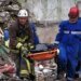 В Киеве продолжают доставать тела людей из-под завалов, количество жертв возросло. ФОТО
