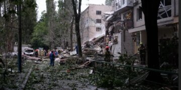 Дом сложился:  Клименко объяснил большое количество жертв удара по дому в Киеве