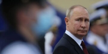 Окружение просит Путина остановить войну, а диктатор все ждет «прорыва» на фронте