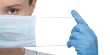 COVID-19 возвращается:  стремительно растет количество тяжелых случаев