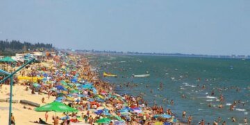 Курорт не пережил оккупацию: как выглядит Арабатская стрелка. ВИДЕО