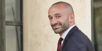 Во Франции против демилитаризации Украины:  уже есть опыт “Будапешта” и “Минска”