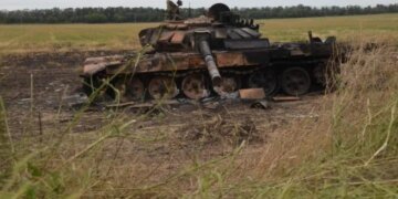 Пограничники уничтожили танк и два укрытия россиян. ВИДЕО