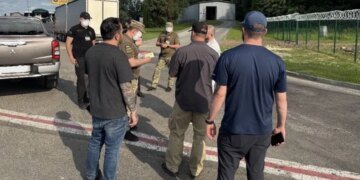 В США начали депортацию украинцев: первые ФОТО иммиграционная служба показала с границы