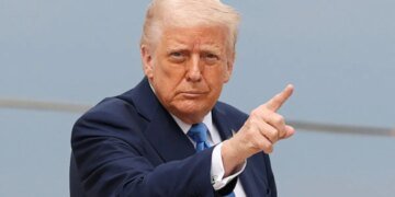 Трамп выступит сегодня с новым заявлением в Овальном кабинете