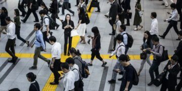 Смартфонная революция в Японии: 2 часа в день для каждого