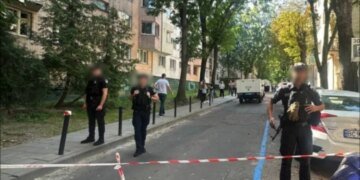 Убийство Парубия: во Львове из-за объявленной операции “Сирена” возможны проверки автомобилей и документов