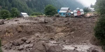 У Гімалаях унаслідок раптової повені щонайменше 46 людей загинули, понад 200 зникли безвісти