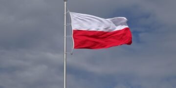 Польща таємно випробовує тактику морських дронів СБУ і ГУР, готуючись до війни з Росією