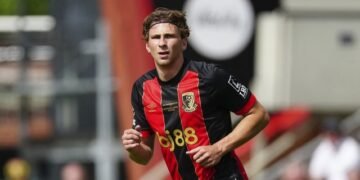 Переход Забарного из английского “Борнмута” во французский ПСЖ стал вторым по стоимости для украинцев – оценка