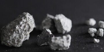 Метеорит, який впав минулого місяця, виявився старшим за Землю. ВІДЕО