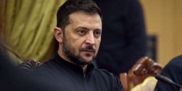 Тиждень дзвінків і зустрічей: Зеленський перед самітом Трампа і Путіна задіяв щодо США відточену тактику, – NYT