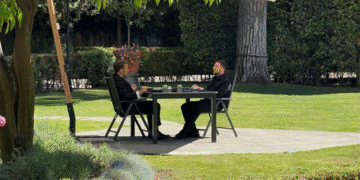 Росіянам не можна дозволити обдурити ще раз, – Зеленський після розмови з Макроном