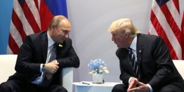 Путін допустив зустріч із Трампом в ОАЕ: “Вдале місце”