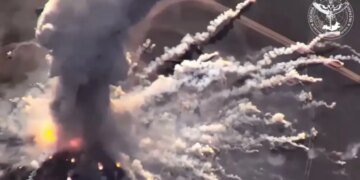 Партизаны уничтожили вышку связи на военном заводе в России. ФОТО