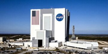 Новая «космическая стена»: NASA выпроводило китайцев из проектов и закрыло им вход на базы