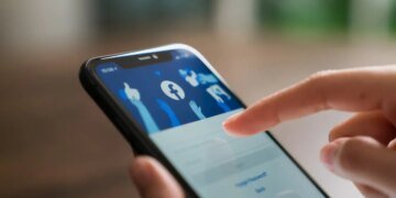 Суд наказал военного, который прислал порно Госспецсвязи