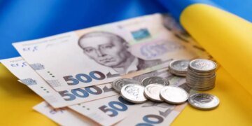 В 2026 году минималка в Украине вырастет до 8647 гривен