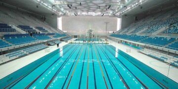 Медсправка в бассейн? Это пережиток СССР, а не закон, заявляет Минздрав