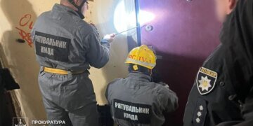 В Киеве 17-летняя мать оставила 7-месячного сына одного на пять дней
