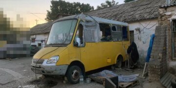 Ракеты и FPV-дроны РФ ударили по Херсону: погиб полицейский, еще несколько человек ранены. ФОТО